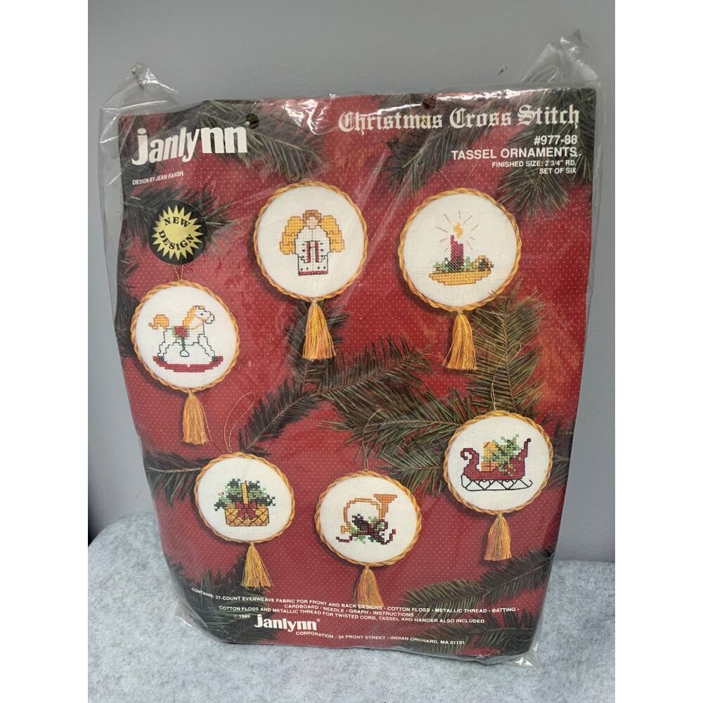 Janlynn Christmas Cross Stitch Tassel Ornament Kit 1989